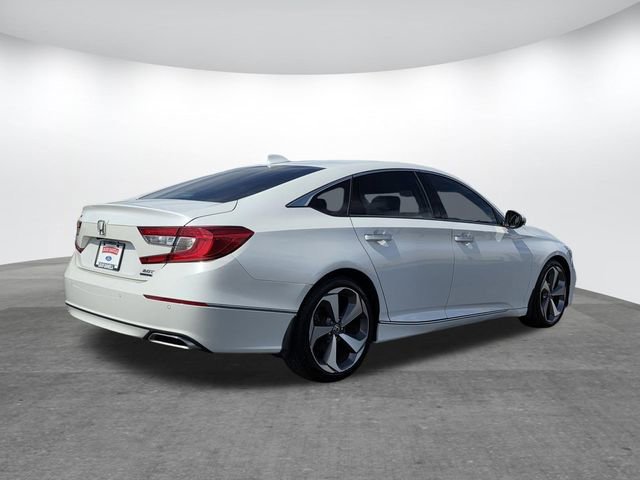 Used 2019 Honda Accord Touring image 4