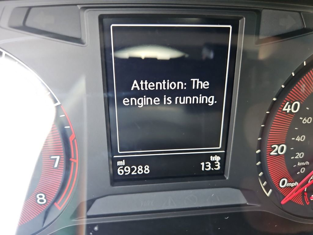 Used 2019 Volkswagen Jetta R-Line image 32