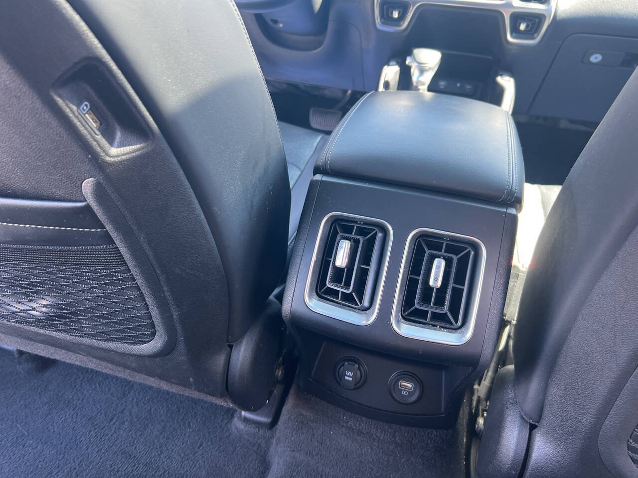 Used 2023 Kia Sorento S w/ Panoramic Sunroof Package AWD/4WD image 35