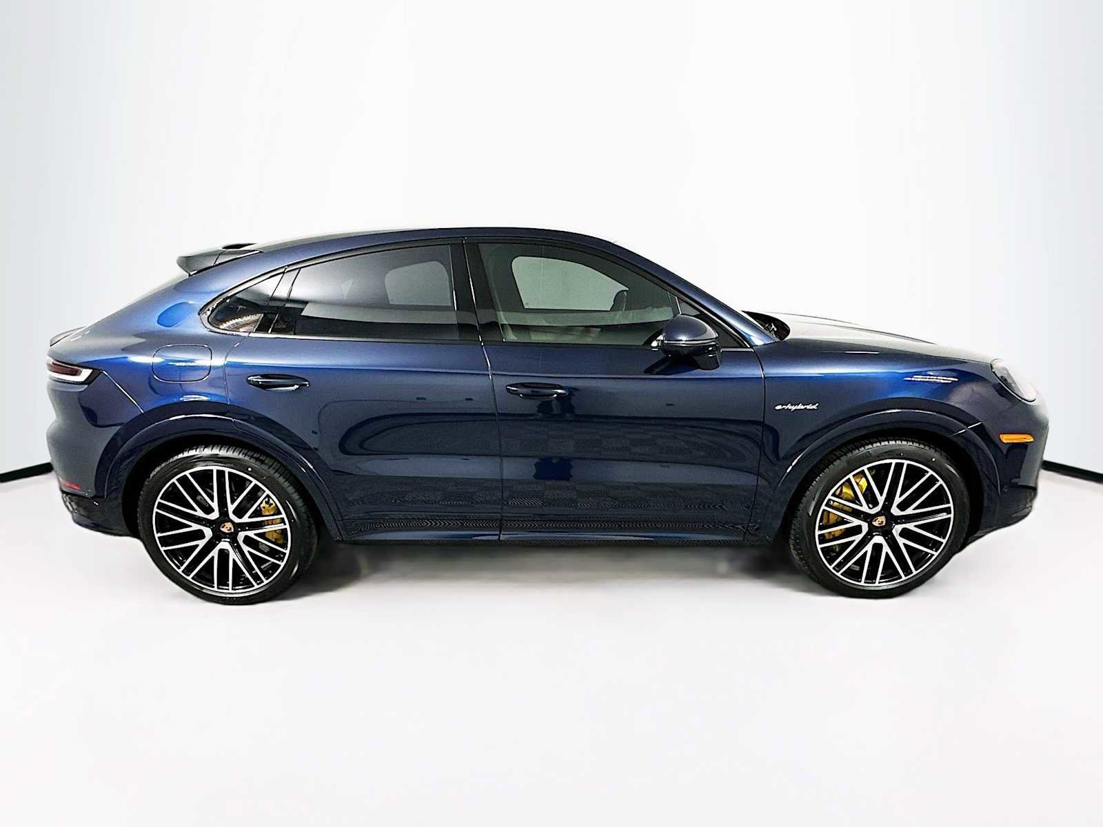 New 2026 Porsche Cayenne S image 8