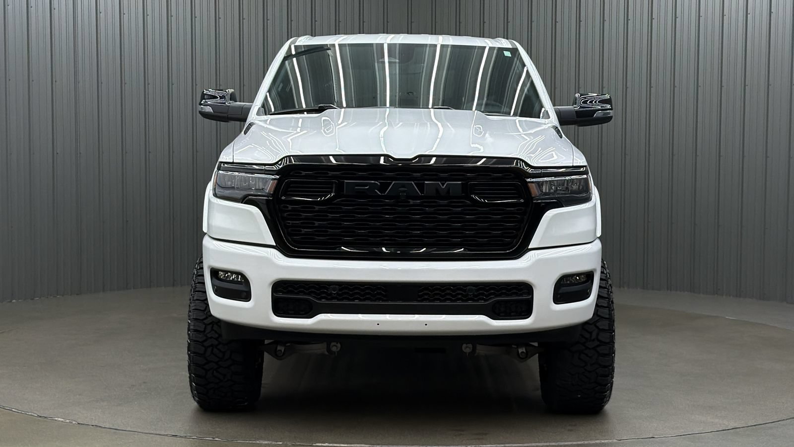 Used 2025 RAM 1500 Big Horn AWD/4WD image 8
