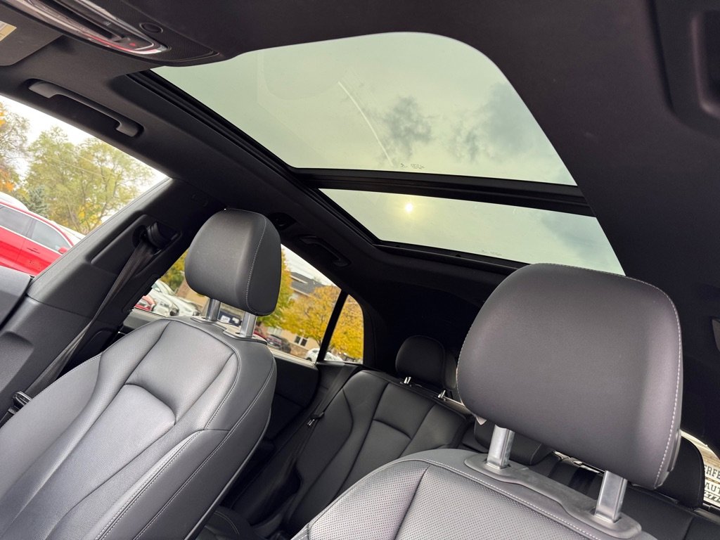 Used 2019 Audi Q8 Prestige image 38