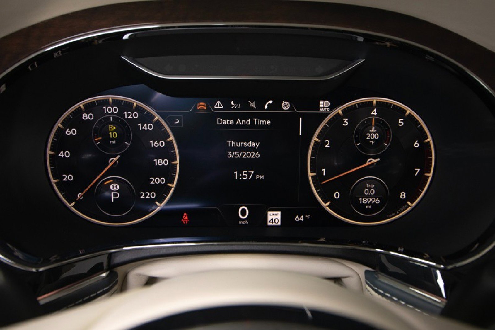 Used 2021 Bentley Flying Spur W12 image 26