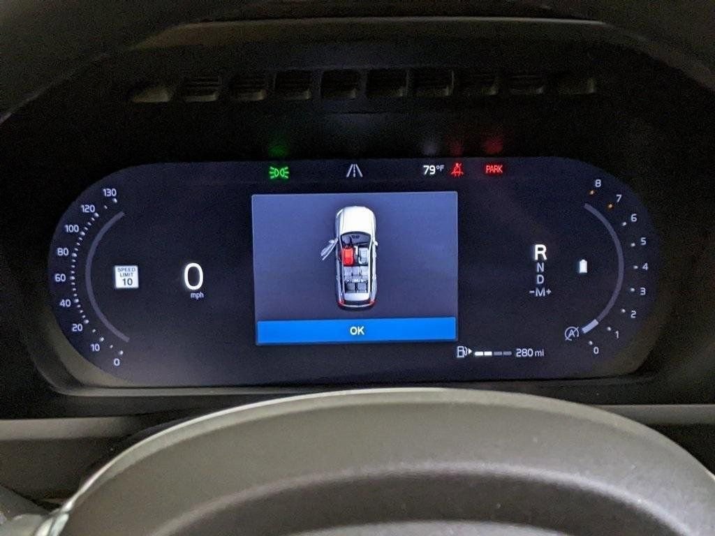 New 2026 Volvo XC90 B6 Plus w/ Protection Package Premier image 18