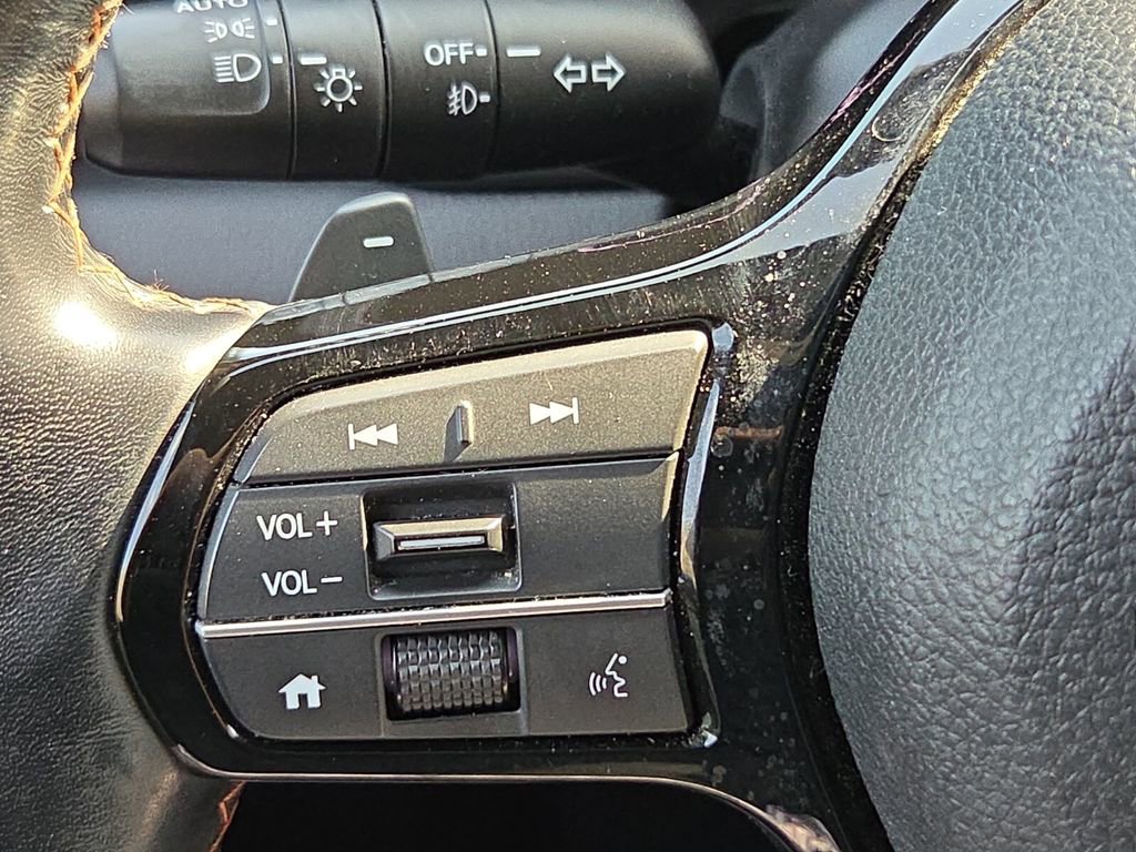 Used 2023 Honda Pilot TrailSport image 28