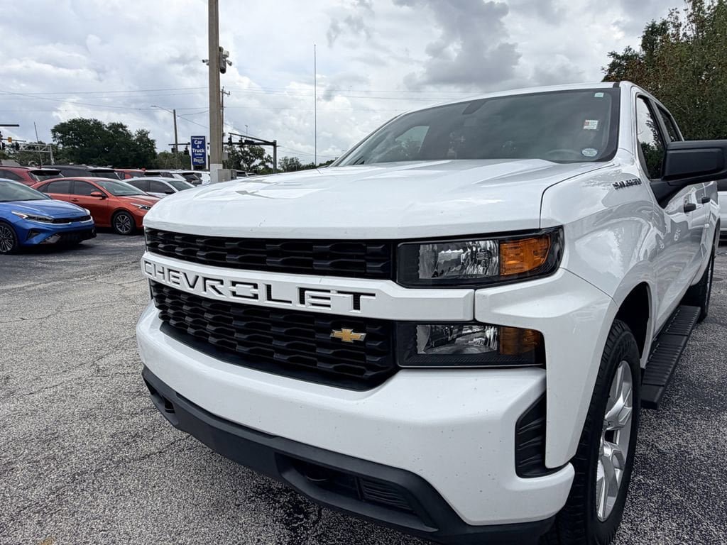 Used 2019 Chevrolet Silverado 1500 Custom w/ Trailering Package RWD image 10