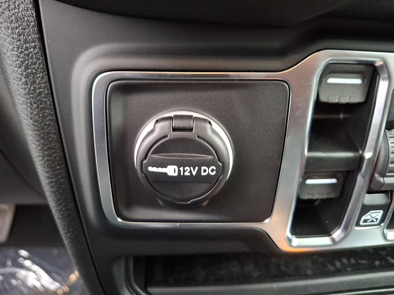 New 2026 Jeep Wrangler Sport S image 18