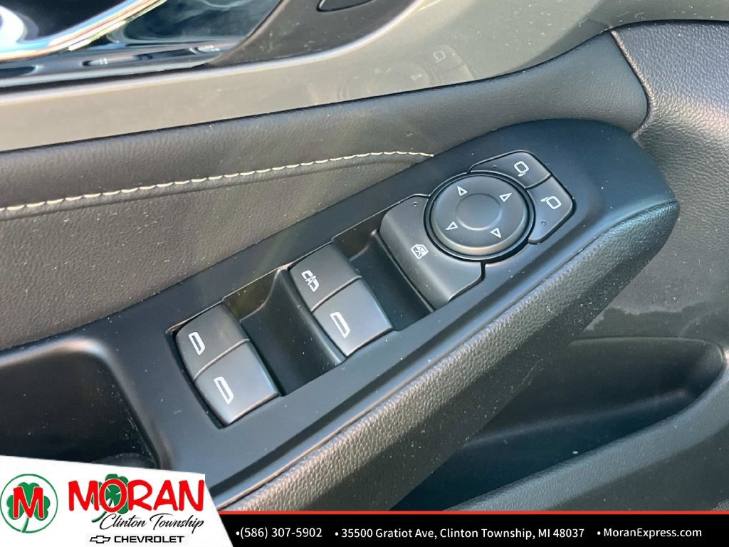 Certified 2023 Chevrolet Traverse LT FWD image 17