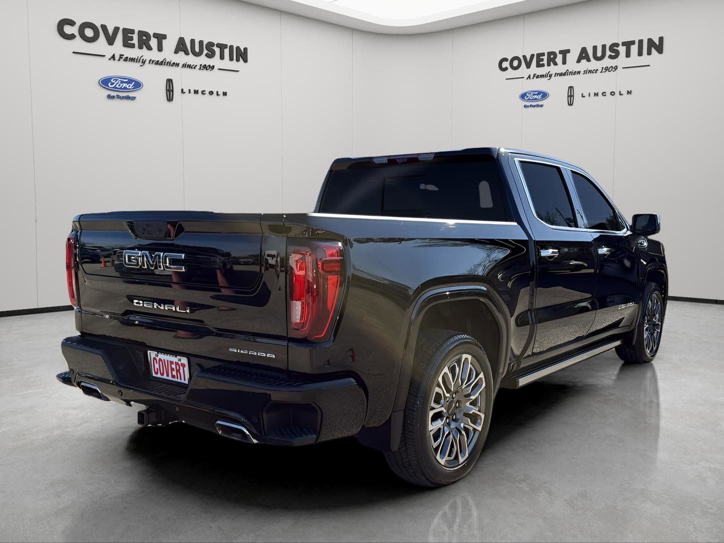 Used 2024 GMC Sierra 1500 Denali Ultimate image 5