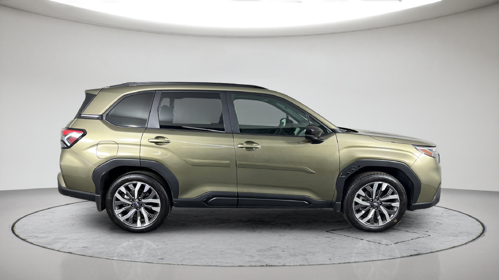 Used 2026 Subaru Forester Touring AWD/4WD image 6