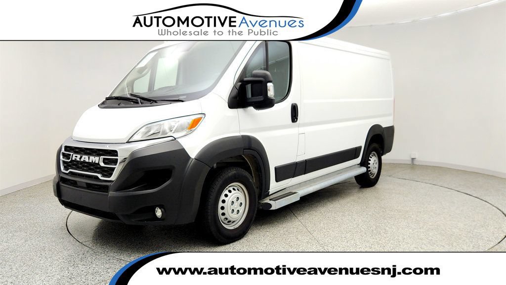Used 2025 RAM ProMaster 2500 w/ U-Haul Equipment Group FWD image 1