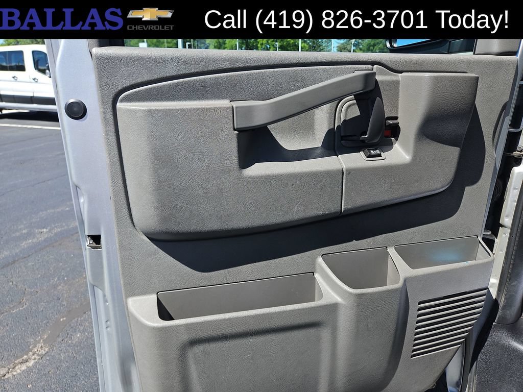Certified 2018 Chevrolet Express 3500 LT w/ LT Preferred Equipment Group RWD image 23