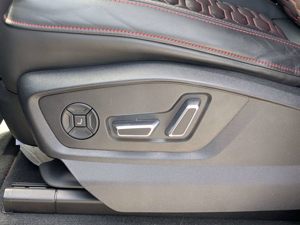 Used 2025 Audi RS Q8 performance AWD/4WD image 18