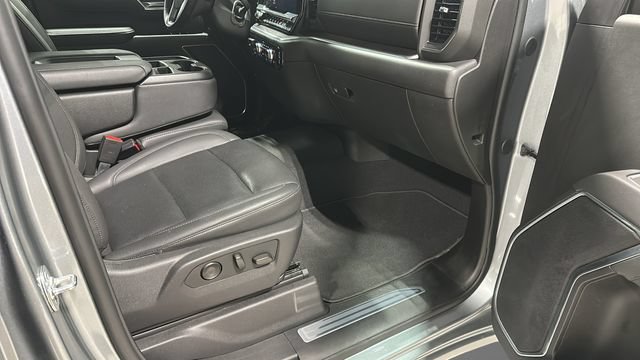 Used 2026 GMC Sierra 1500 SLT AWD/4WD image 31