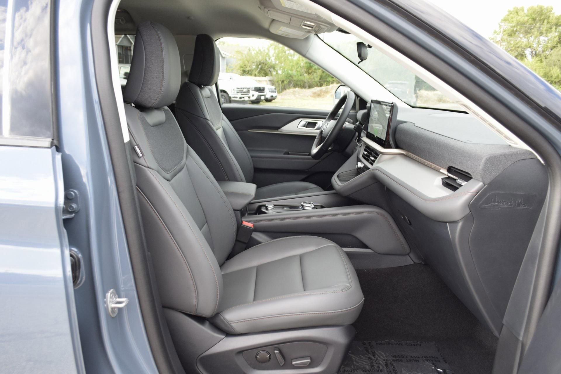 New 2026 Ford Explorer Active w/ Active Comfort Package image 25