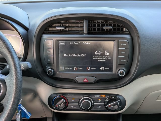 Certified 2025 Kia Soul LX w/ LX Technology Package FWD image 18