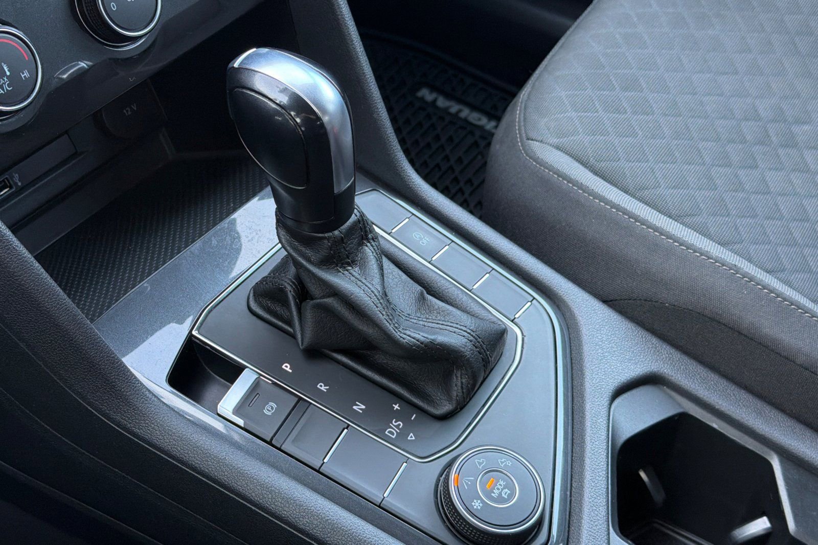 Used 2019 Volkswagen Tiguan S w/ Driver Assistance Package image 20