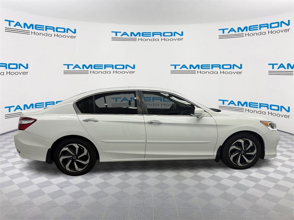 Used 2017 Honda Accord EX image 6