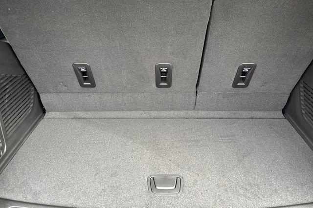 New 2026 GMC Yukon Elevation image 18