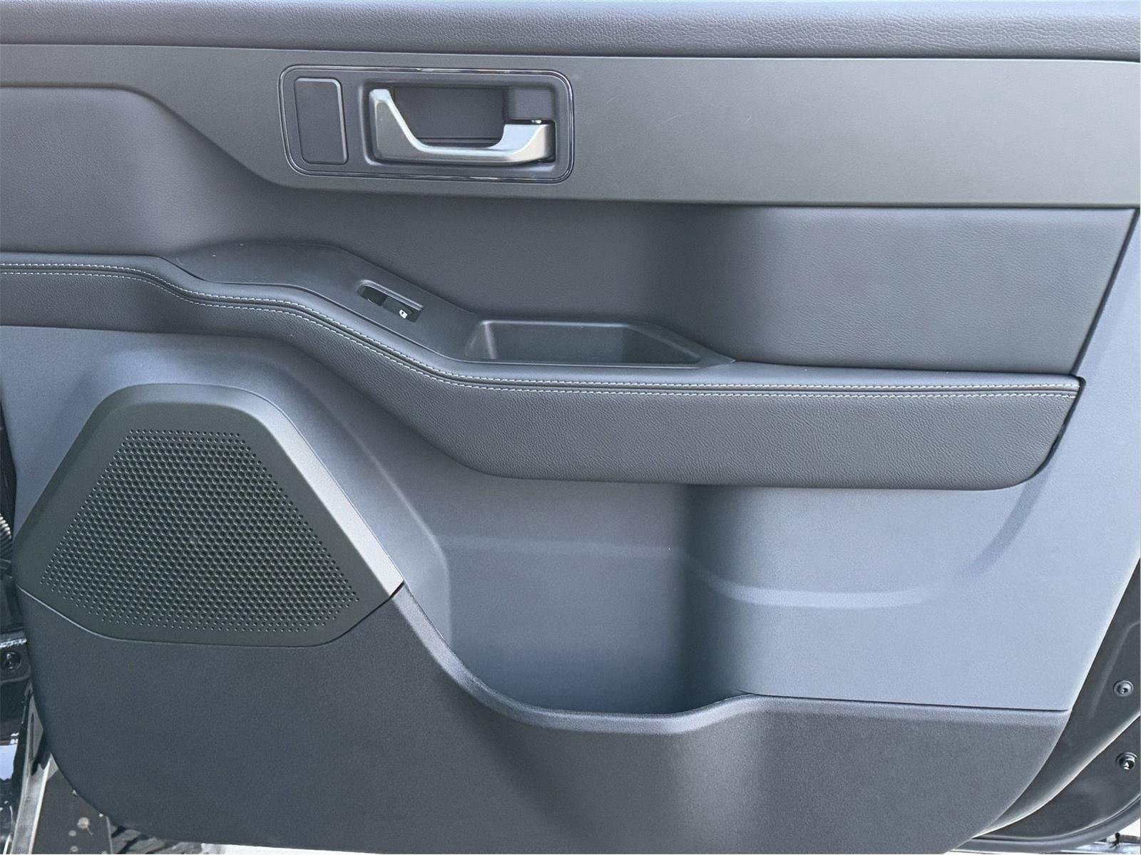 New 2025 INEOS Grenadier Station Wagon AWD/4WD image 21