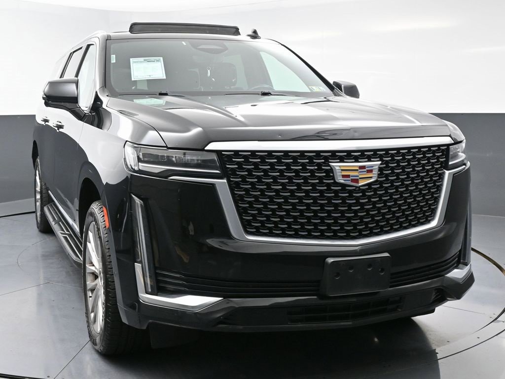 Used 2023 Cadillac Escalade ESV Premium Luxury image 4
