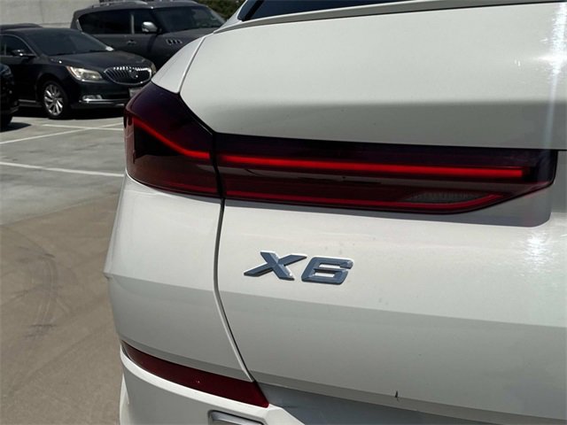 Used 2022 BMW X6 xDrive40i w/ Premium Package image 5