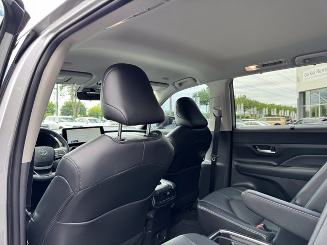 Used 2026 Toyota Grand Highlander AWD Hybrid image 13