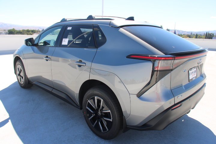 New 2026 Toyota bZ FWD image 5