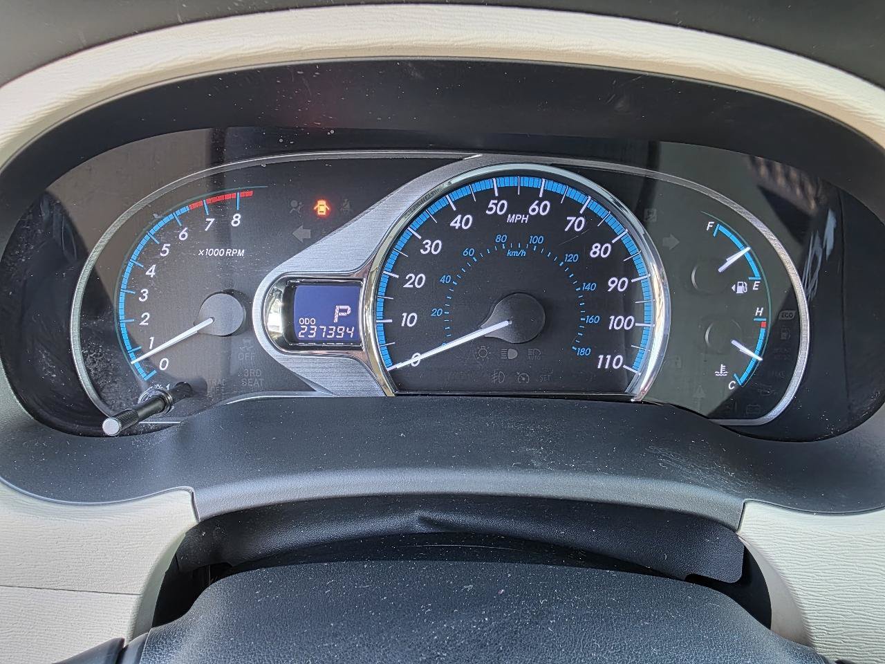 Used 2013 Toyota Sienna XLE FWD image 40