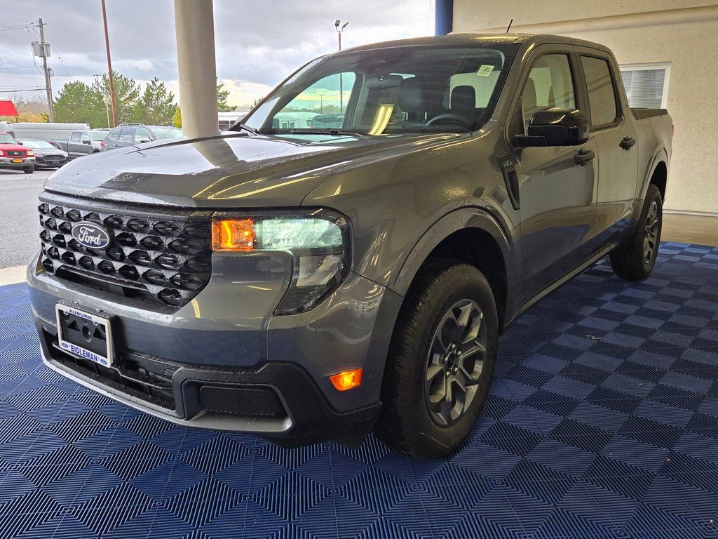 New 2025 Ford Maverick XLT w/ XLT Luxury Package image 3