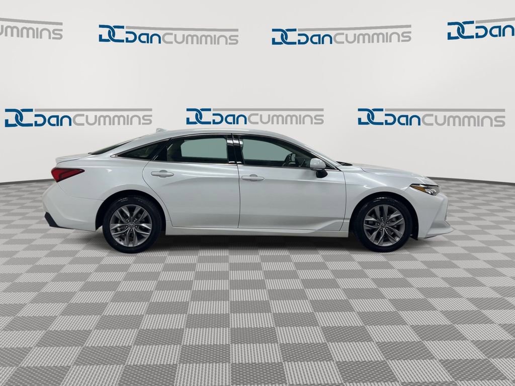 Used 2020 Toyota Avalon XLE w/ Carpet Mat Package FWD image 9