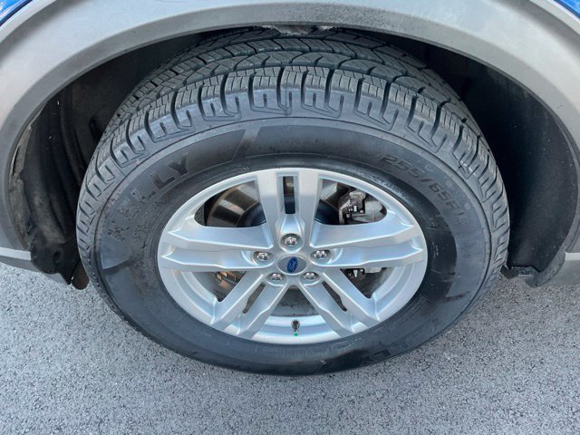 Used 2022 Ford Explorer XLT AWD/4WD image 15