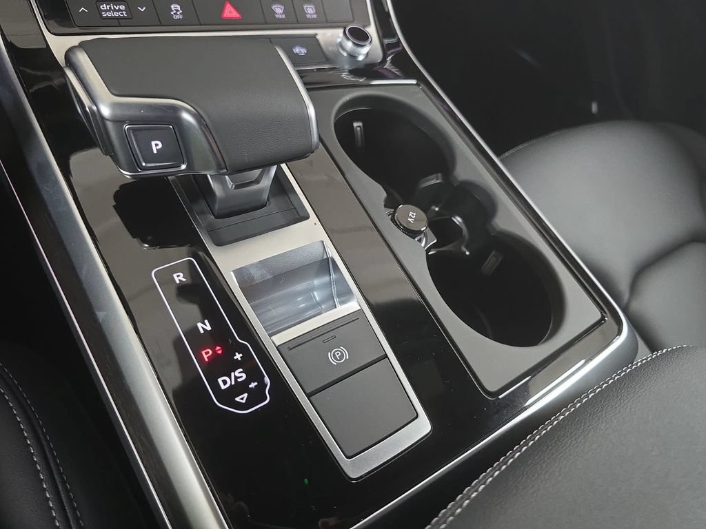 New 2026 Audi Q7 2.0T Premium AWD/4WD image 13