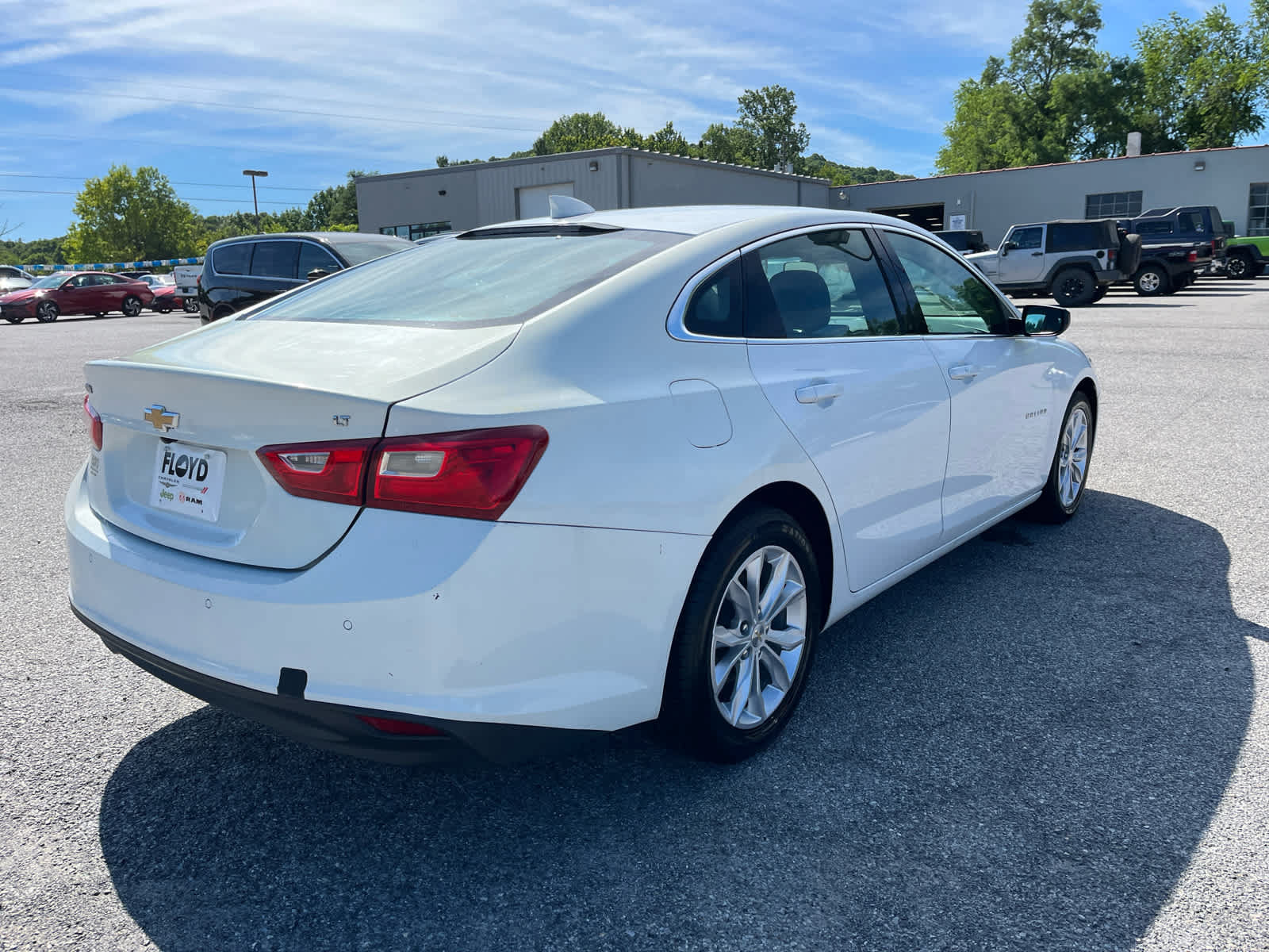 Used 2023 Chevrolet Malibu LT w/ Driver Confidence Package FWD image 3