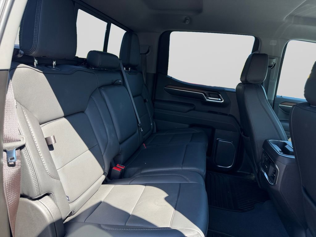 Used 2024 GMC Sierra 1500 Denali w/ Technology Package AWD/4WD image 18