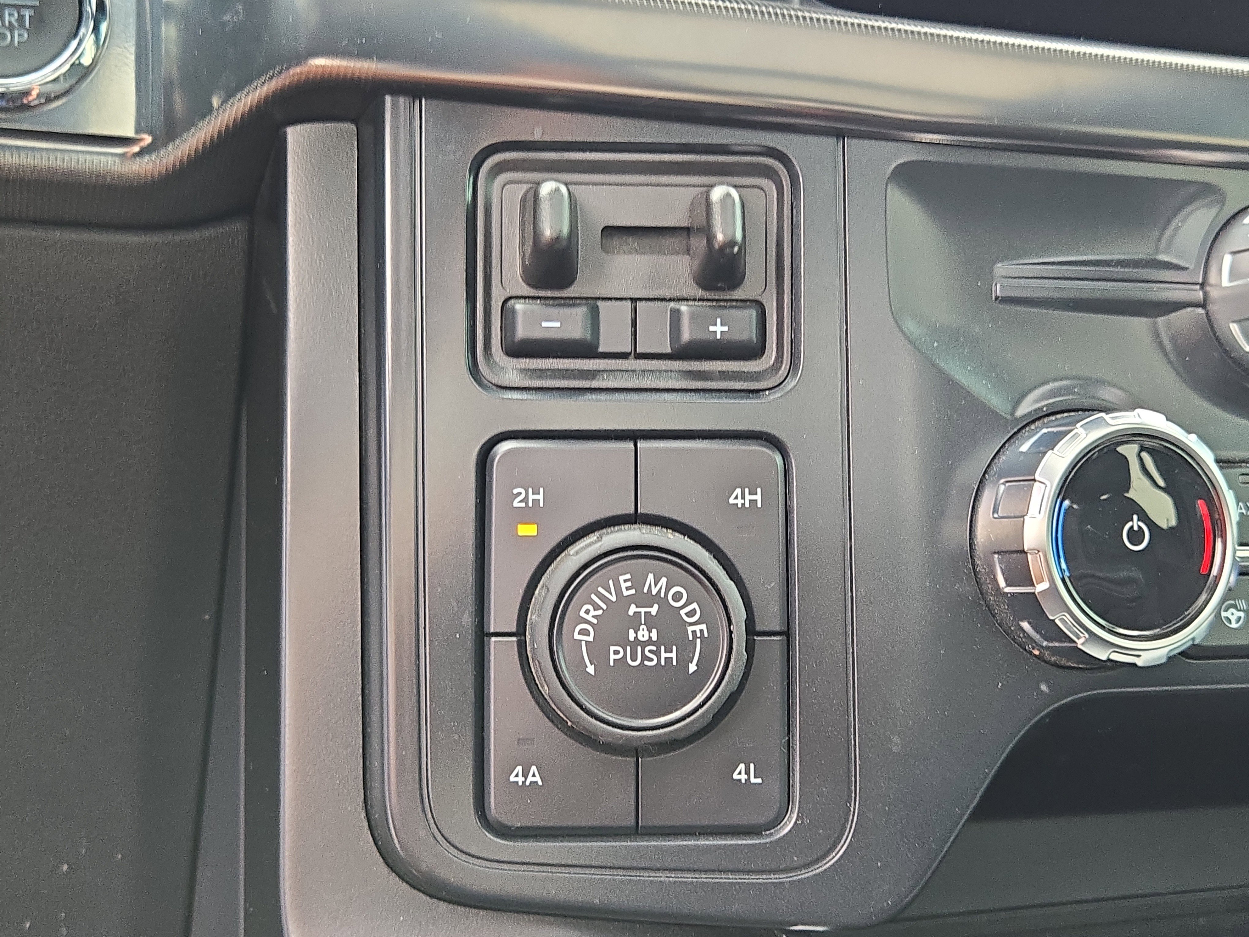 Certified 2025 Ford F150 Raptor AWD/4WD image 34