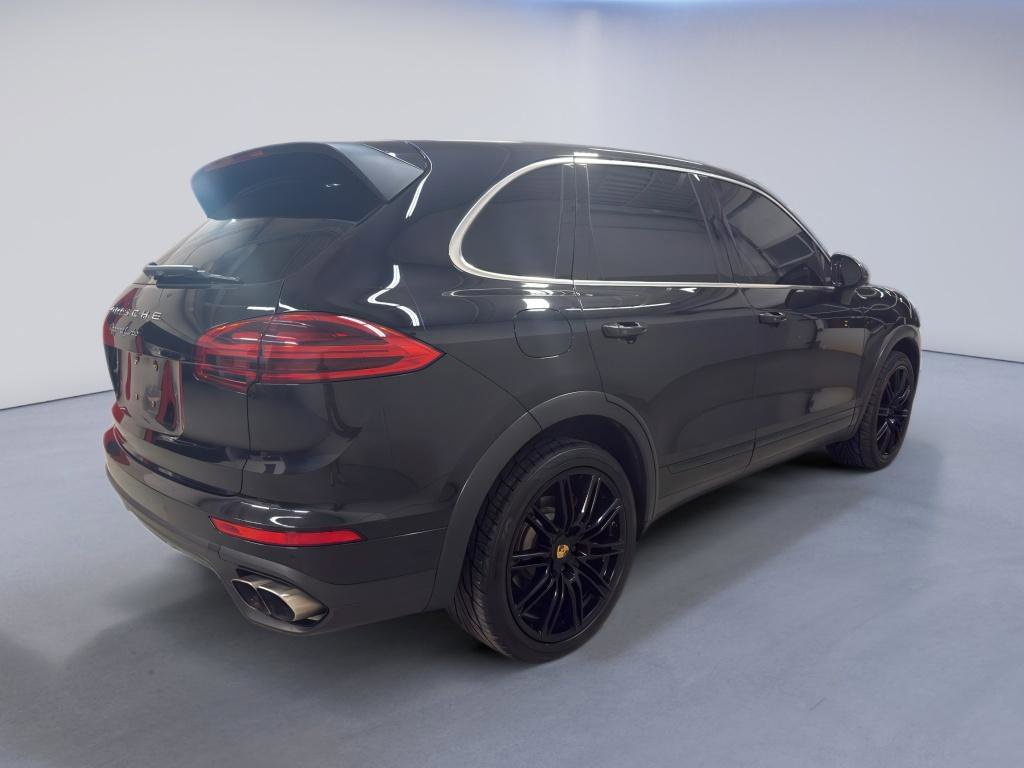 Used 2015 Porsche Cayenne Turbo AWD/4WD image 6