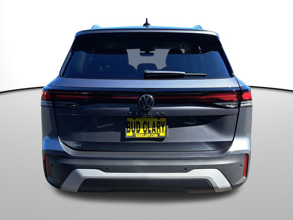 New 2025 Volkswagen Tiguan SE image 7