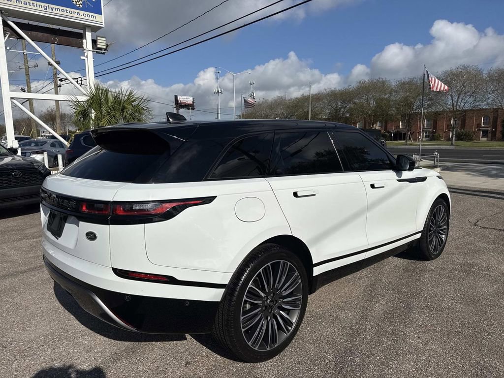 Used 2021 Land Rover Range Rover Velar R-Dynamic S image 8