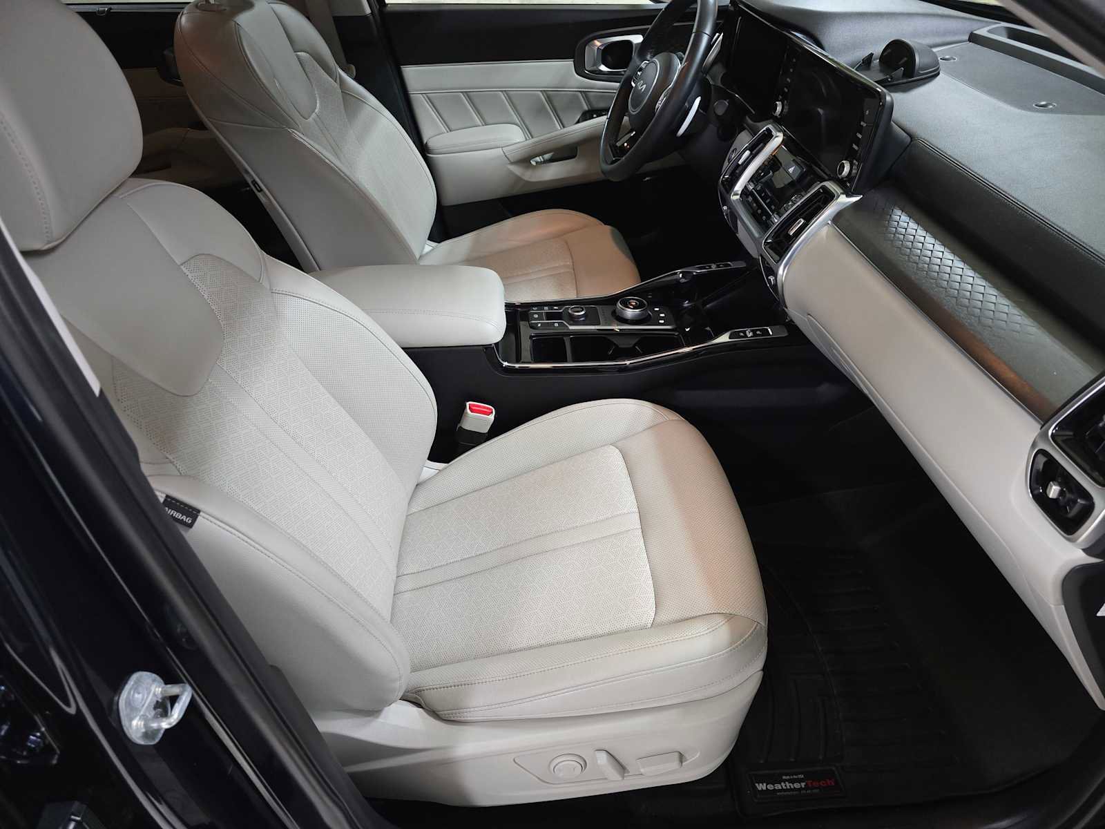 Used 2023 Kia Sorento SX Prestige image 12