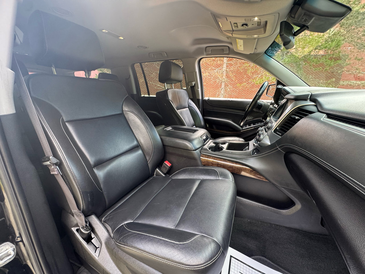 Used 2017 Chevrolet Suburban LT image 14