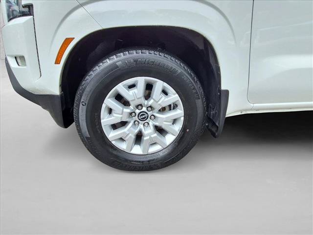 Used 2024 Nissan Frontier SV w/ SV Convenience Package RWD image 22