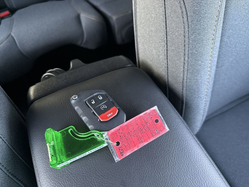 New 2025 Jeep Wrangler Sport S image 32