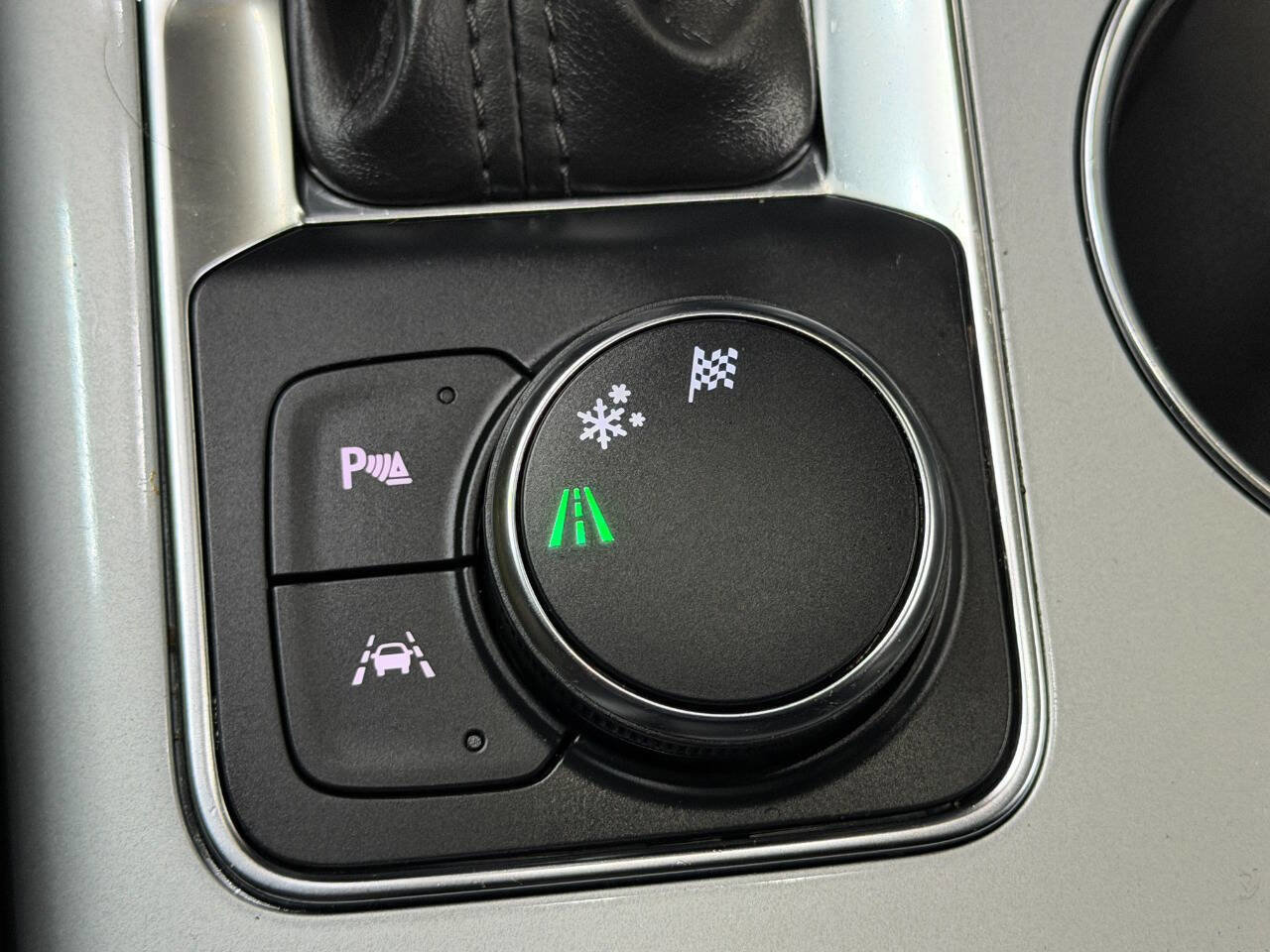 Used 2022 Chevrolet Blazer LT w/ Sound & Technology Package FWD image 50