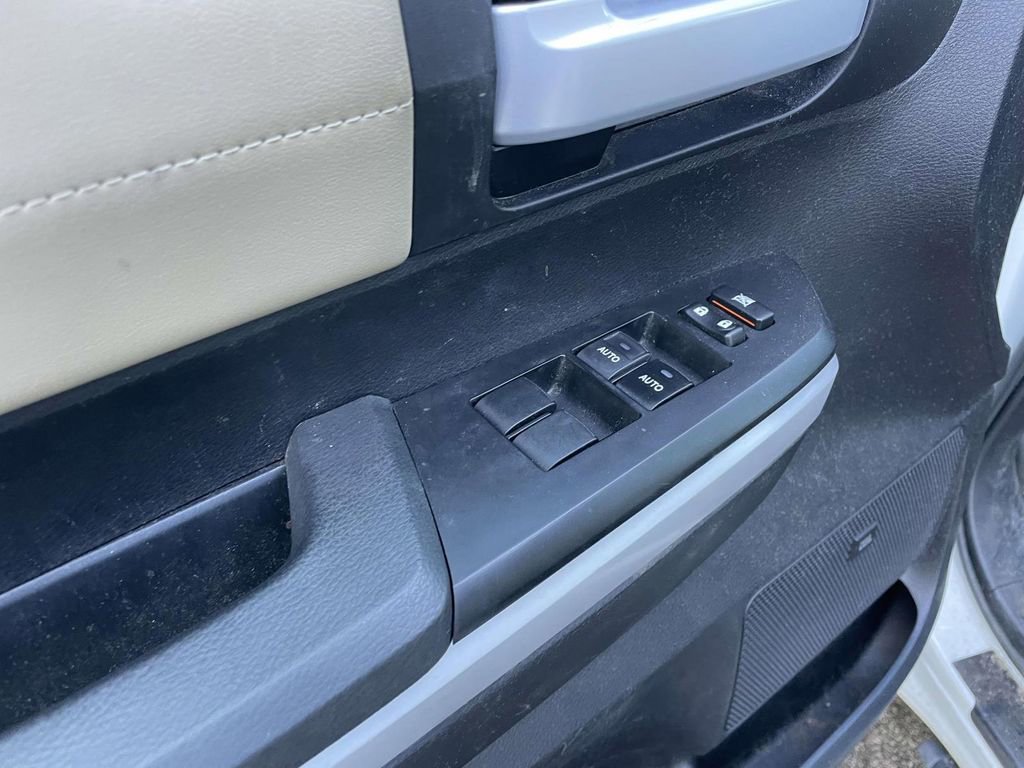 Used 2020 Toyota Tundra Limited w/ Limited Premium Package image 27