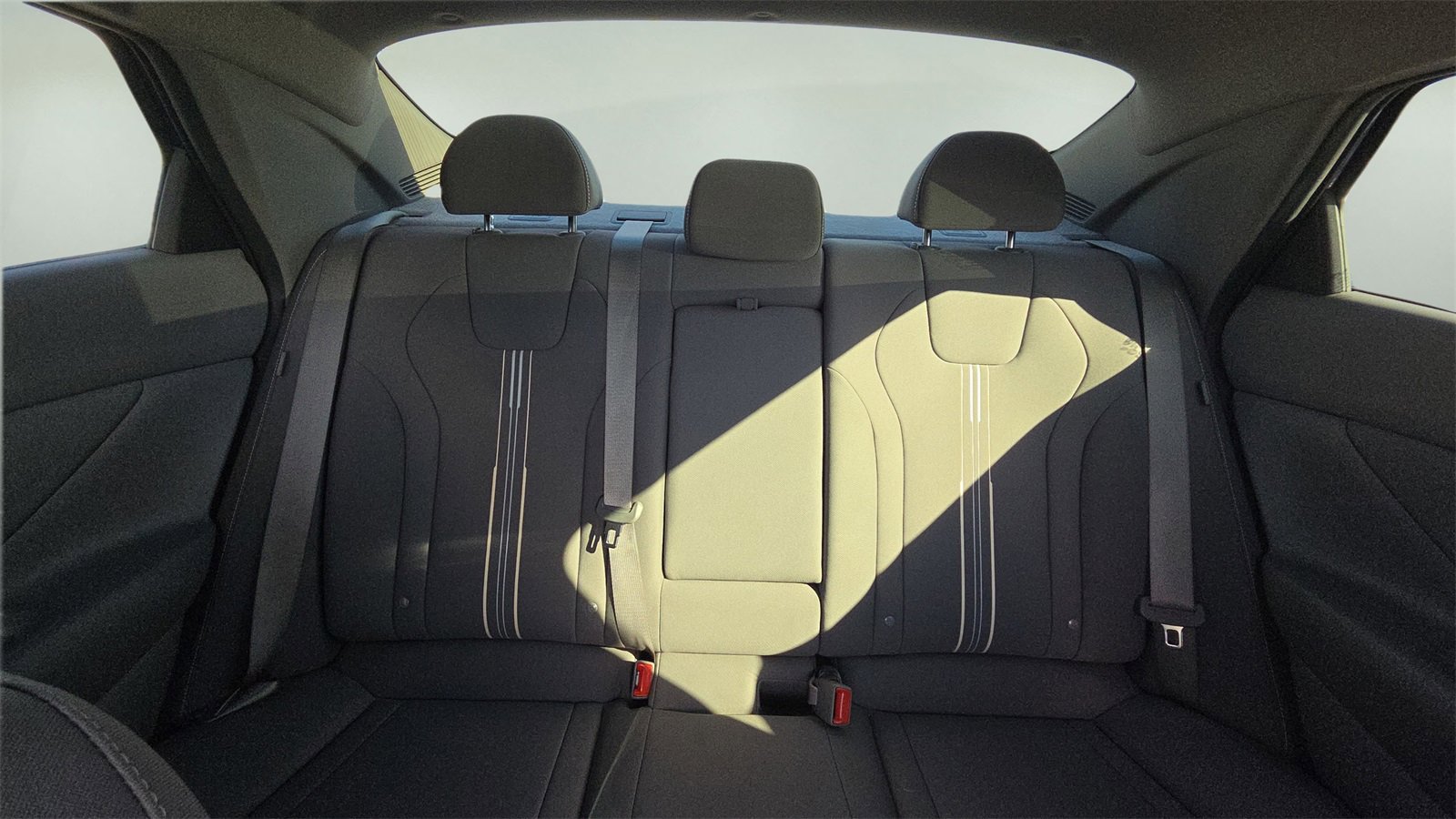 Used 2024 Hyundai Elantra SEL w/ Convenience Package image 15