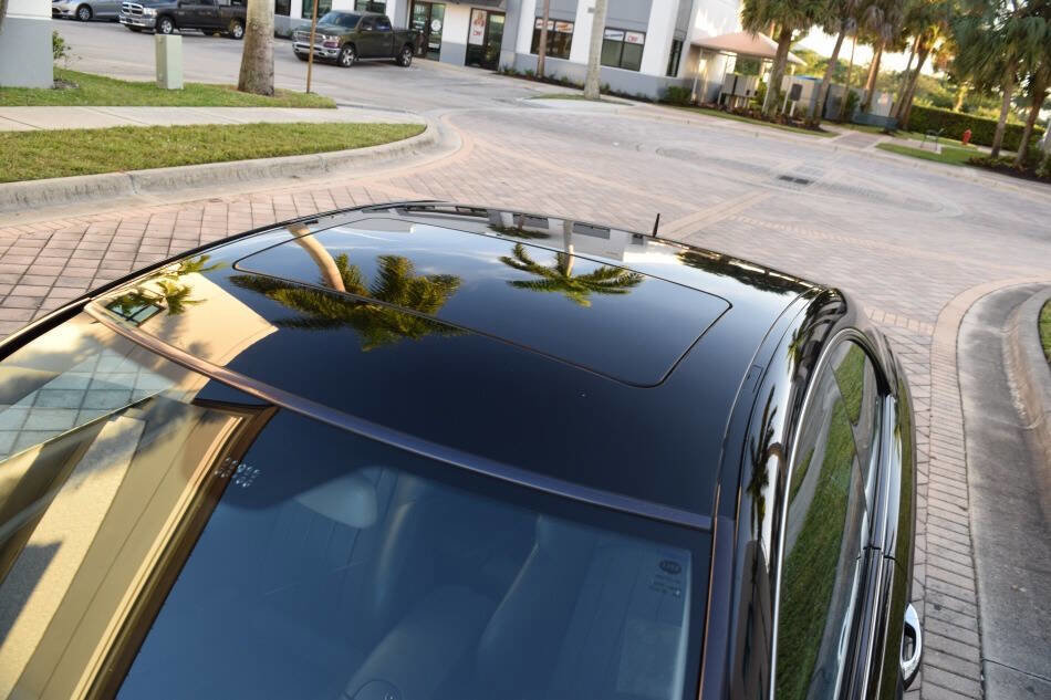 Used 2003 Mercedes-Benz CLK 55 AMG Coupe image 27