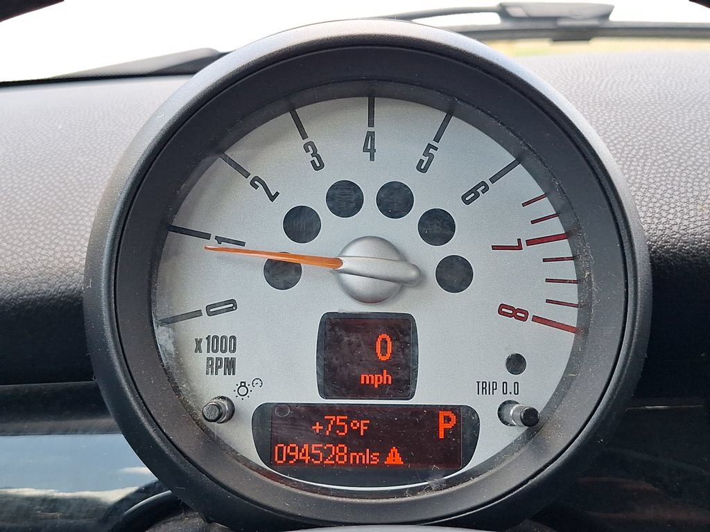 Used 2013 MINI Cooper Clubman FWD image 9