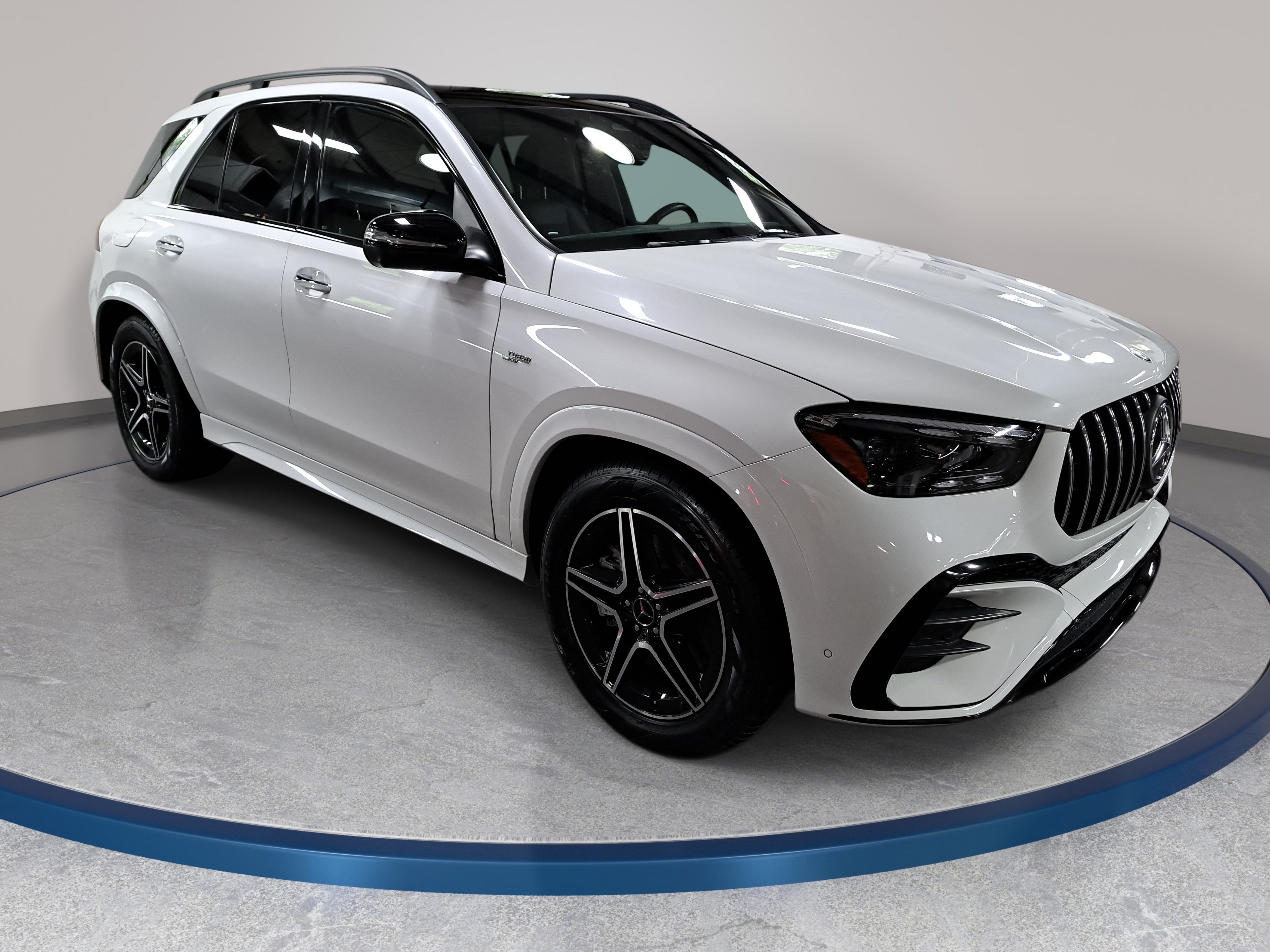 Certified 2025 Mercedes-Benz GLE 53 AMG 4MATIC image 4