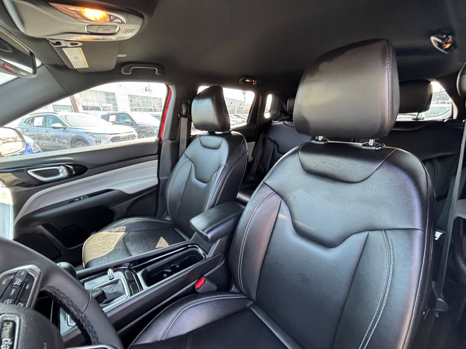 Used 2025 Jeep Compass Limited AWD/4WD image 32